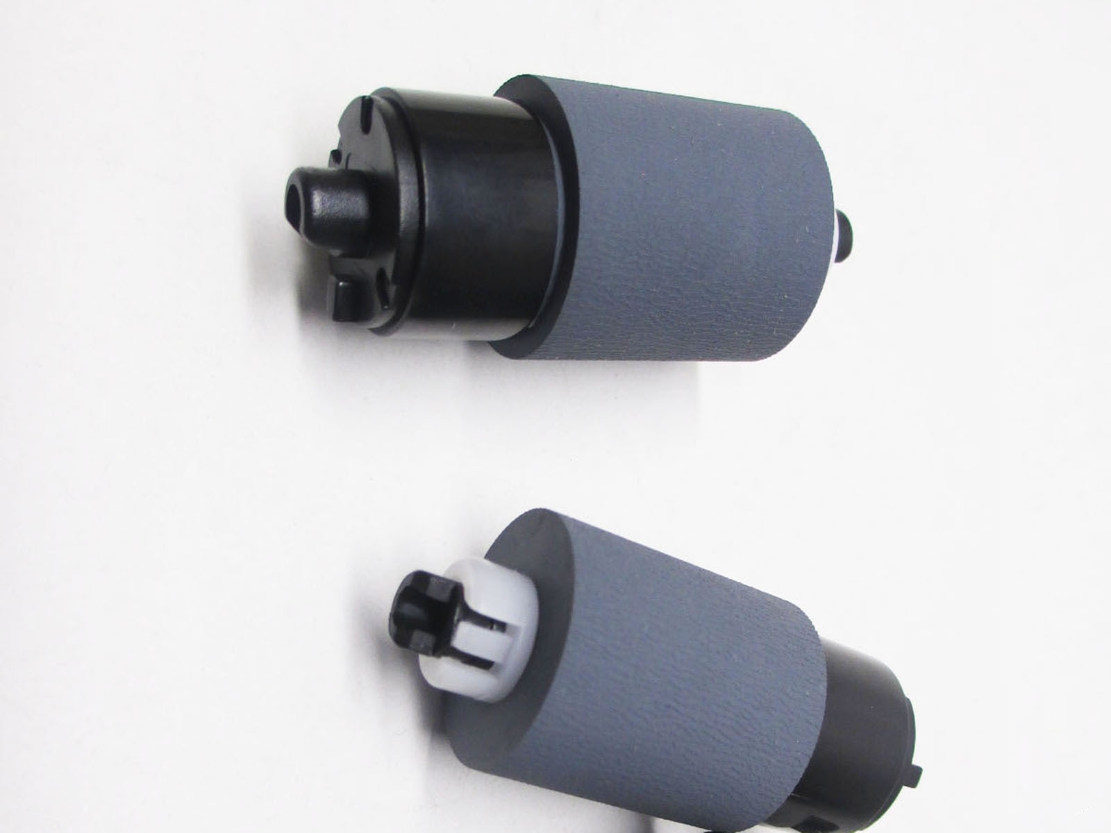 302BR06521 2BR06521 2BR06520 Ролик отделения из кассеты Kyocera FS-1024 FS-1028 FS-1030 FS-1035 FS-1100 FS-1120 FS-1124 FS-1128 FS-1130 FS-1135 FS-1300 FS-1320 FS-1350 FS-1800 FS-1900 FS-380 Япония